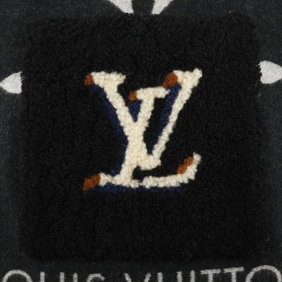 LOUIS VUITTON Black Scarf - Picture 5 of 6